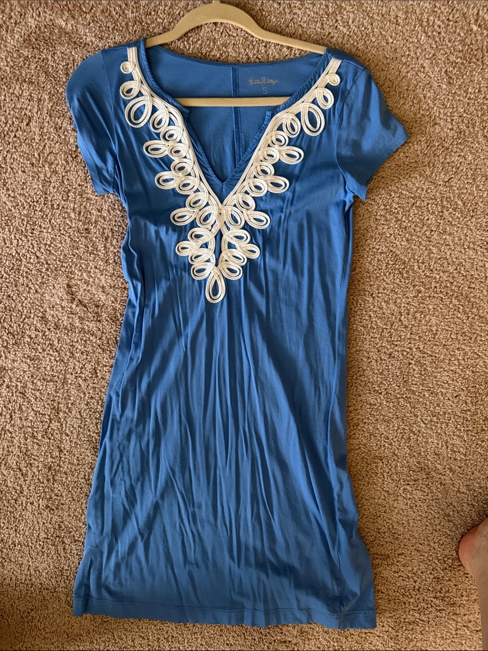 Lilly Pulitzer Blue Short Sleeve Dress with White Embroidered V-Neck